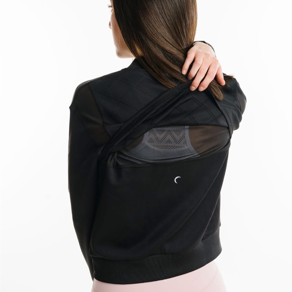 ZYIA Active Primo ventilated mesh zip up jacket *black* - Picture 3 of 13